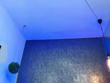 Freechat mia_roos13 on Chaturbate