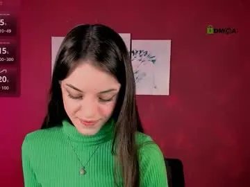 mia_starrr_ on Chaturbate