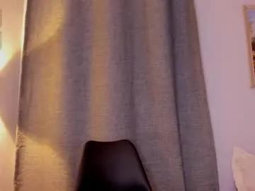 Freechat mia_white11 on Chaturbate