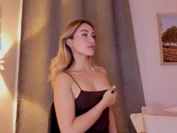 Freechat mia_white11 on Chaturbate