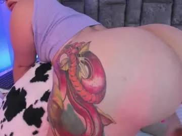 miah_storm — #new #curvy #latina #bigass #lovense [318 tokens remaining]