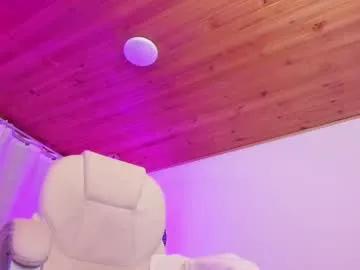 Freechat mileyberry on Chaturbate