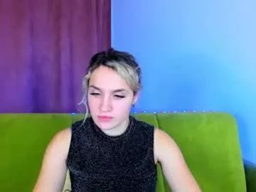 milkablond on Chaturbate