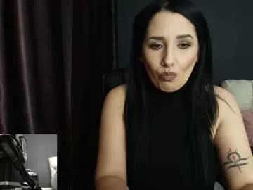 Freechat missdyaa on Chaturbate
