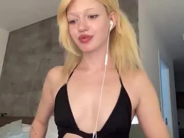 Freechat mollycodle on Chaturbate