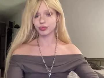 Freechat mollycodle on Chaturbate