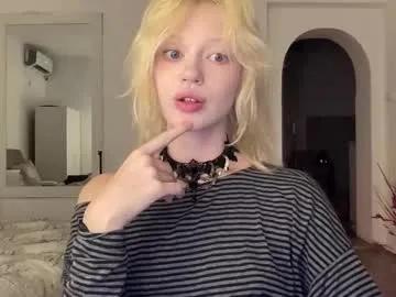 Freechat mollycodle on Chaturbate