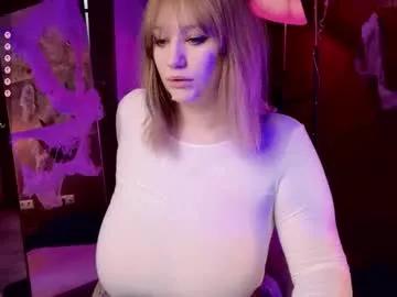 Private morvelyn on Chaturbate