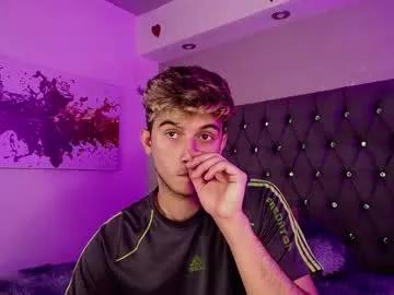 Freechat mr_williseo on Chaturbate