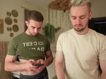 Freechat muscularfriend on Chaturbate