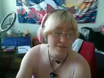 myrtlemystic on Chaturbate