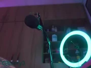 Freechat olliver___y on Chaturbate