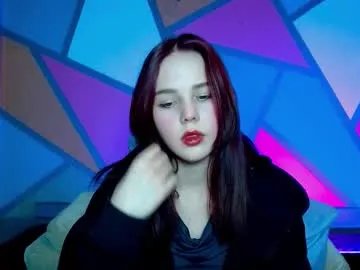 onessandra on Chaturbate
