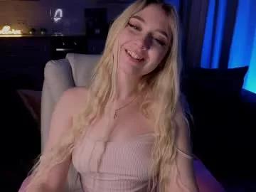 Freechat owlluree on Chaturbate