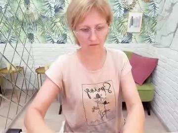 Chaturbate paris_cherry is Freechat paris_cherry — Hi! Private is open. - Goal is : hand bra #milf #lovense #c2c #roleplay #cumshow