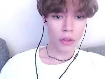 Freechat pawclaw on Chaturbate