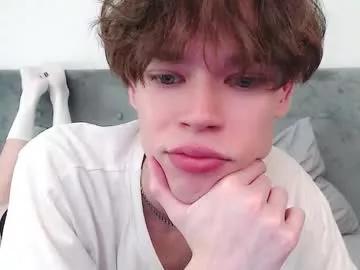 Freechat pawclaw on Chaturbate