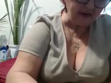 peggysoft — Goal: Show feet #feet #bigboobs #pvt #bbw #milf - Next Goal: Topless/take off top