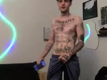 Freechat prettyboyszn on Chaturbate