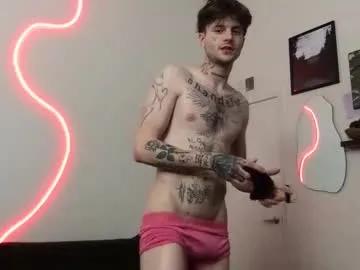 Freechat prettyboyszn on Chaturbate