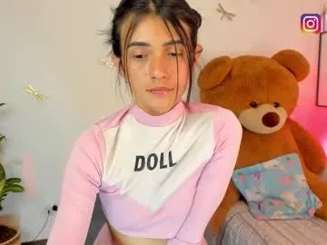 princessluna_14 on Chaturbate