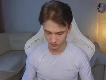 pupsenish on Chaturbate 