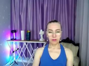 queen_a_n_i on Chaturbate