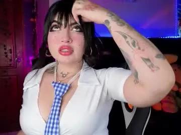 queenlamia on Chaturbate