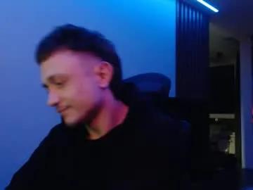 Freechat ravine_doleg on Chaturbate