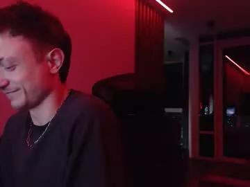 Freechat ravine_doleg on Chaturbate