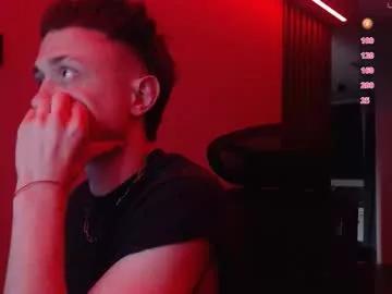 Freechat ravine_doleg on Chaturbate