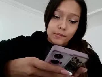 Freechat rooxxyy_ on Chaturbate