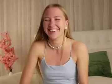 Freechat roxanelan on Chaturbate