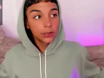 seductivo_jr — GOAL: CUM SHOW  [975 tokens remaining] CUM hey welcome my room #femboy #young #18 #cute #twink