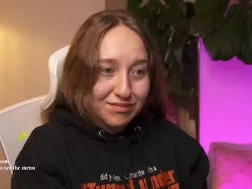 Freechat skarpio17 on Chaturbate