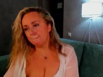 sky_kuper — GOAL: I'll lick my finger and look into your eyes [30 tokens remaining] Hey im Sky im new here lets have fun :) #bigass #mature #bigboobs #curvy #blonde