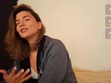 skyamber8v2 on Chaturbate