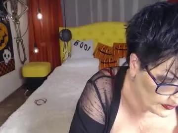 Freechat sondrariddle on Chaturbate