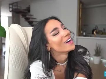 Freechat sweetlaurasaenz on Chaturbate