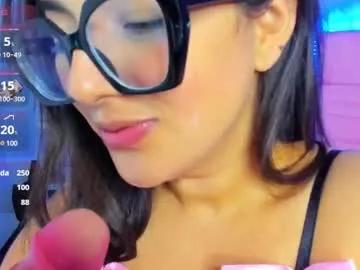 Away tatissdeliciuss on Chaturbate