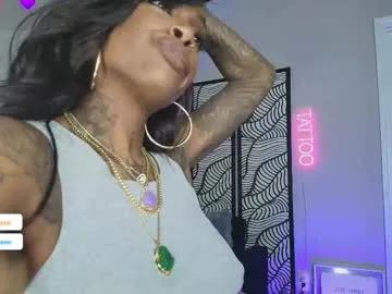 Freechat tatted_vixen on Chaturbate
