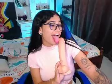Freechat thalia_066 on Chaturbate