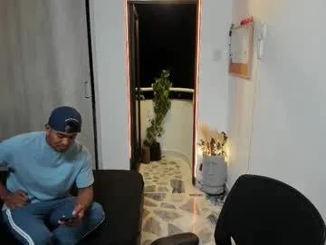 travis_bakerr on Chaturbate