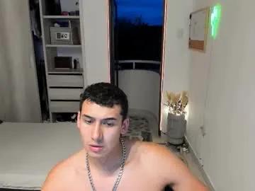 travis_bakerr on Chaturbate