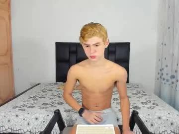 Private twink_waldorf on Chaturbate