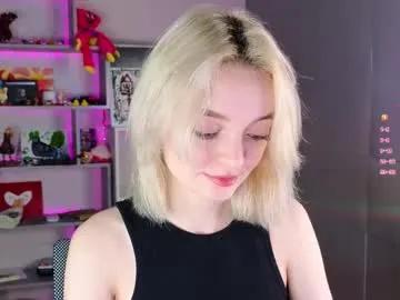 unknownstatus on Chaturbate