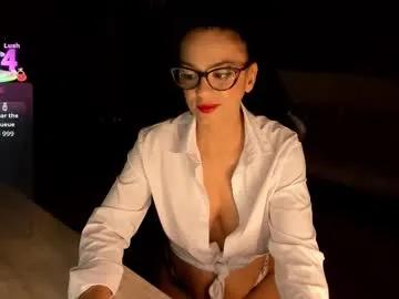 Freechat xlaracroftx on Chaturbate