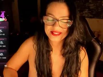 Freechat xlaracroftx on Chaturbate