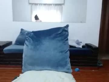 Freechat yuyito15 on Chaturbate