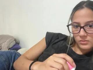 Offline sophia_loreen on Flirt4Free
